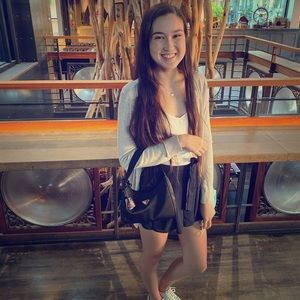 Meet your Posher, Monica